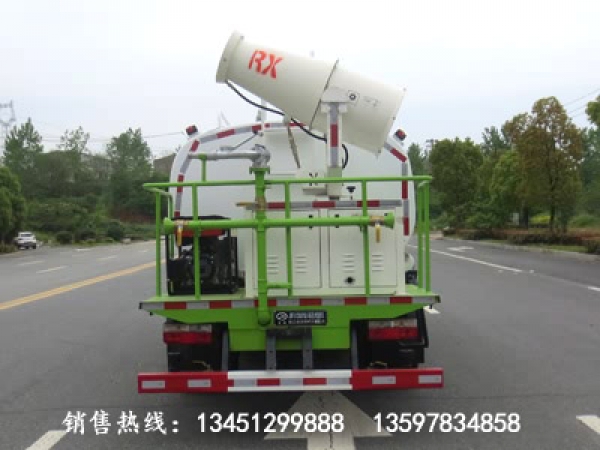東風(fēng)多利卡綠化噴灑車(國(guó)六)