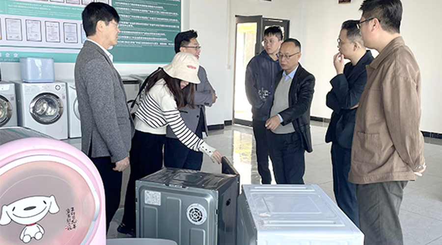 再續(xù)前緣！客戶(hù)遠(yuǎn)道而來(lái)到訪(fǎng)金環(huán)電器洽談滾筒干衣機(jī)合作